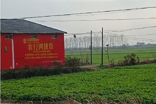 内乡如何防止墙体广告褪色呢？